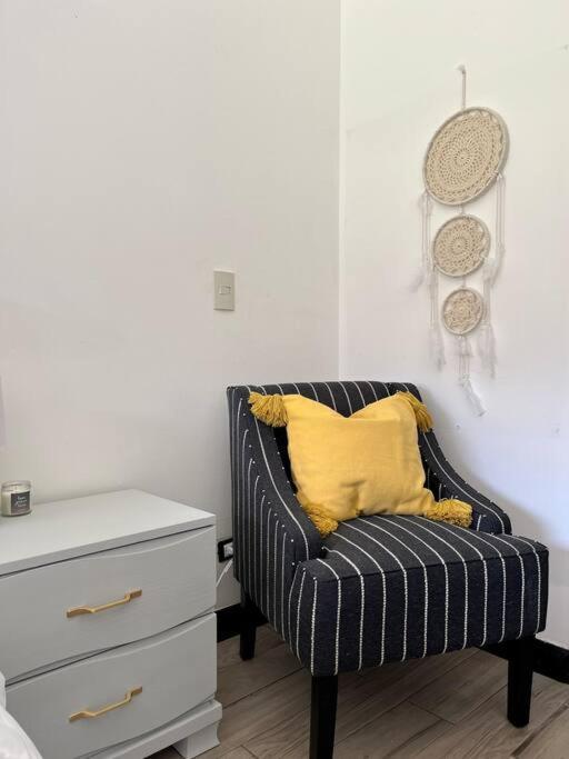 Cr Mariposa Rentals Lakeview Penthouse With Office Space, Pool, Gym, Tennis Santa Ana  Luaran gambar