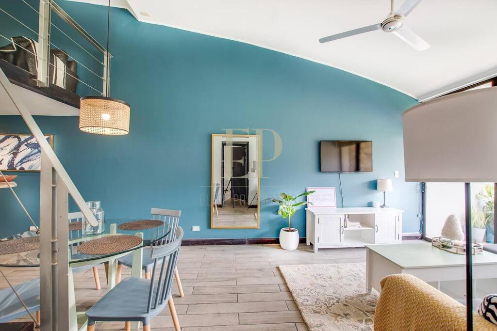 Cr Mariposa Rentals Lakeview Penthouse With Office Space, Pool, Gym, Tennis Santa Ana  Luaran gambar