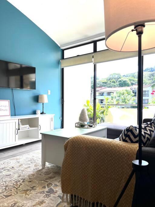 Cr Mariposa Rentals Lakeview Penthouse With Office Space, Pool, Gym, Tennis Santa Ana  Luaran gambar